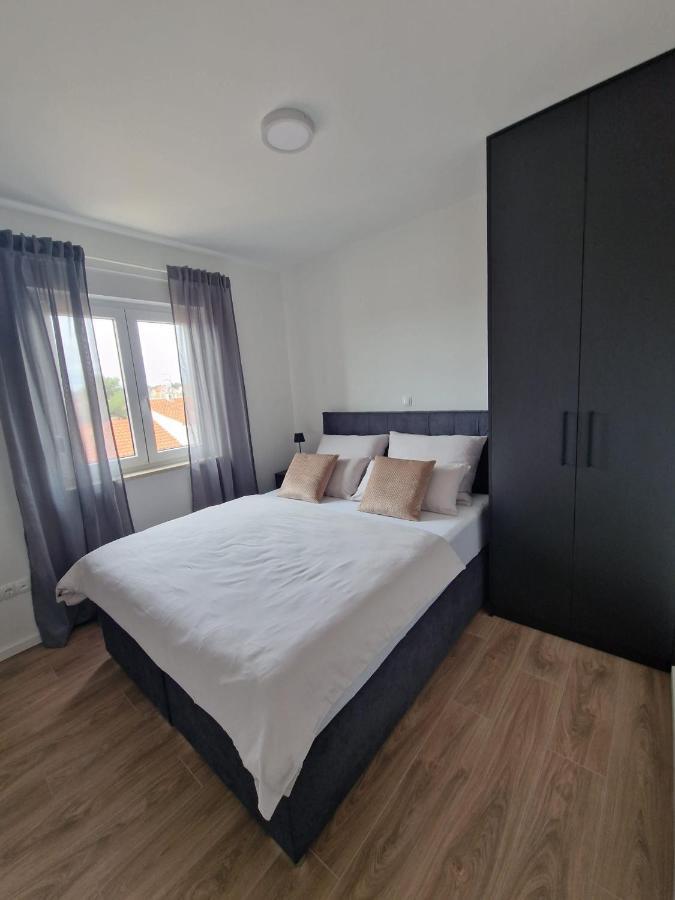 Deluxe Apartment Mila Нин Екстериор снимка