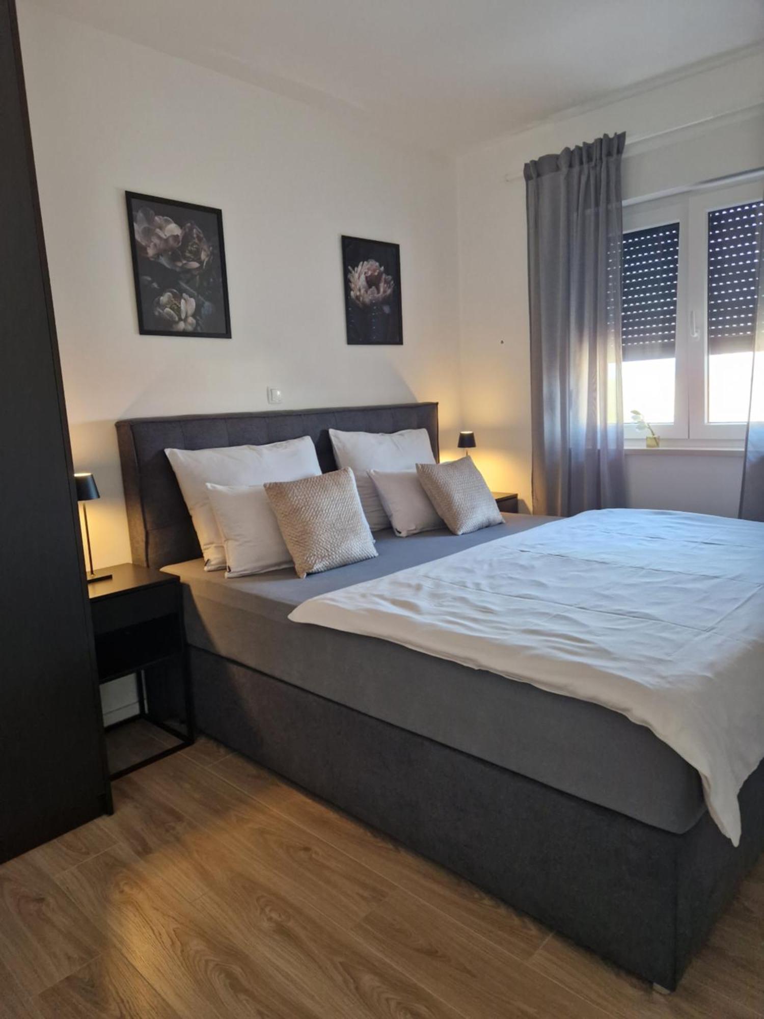 Deluxe Apartment Mila Нин Екстериор снимка