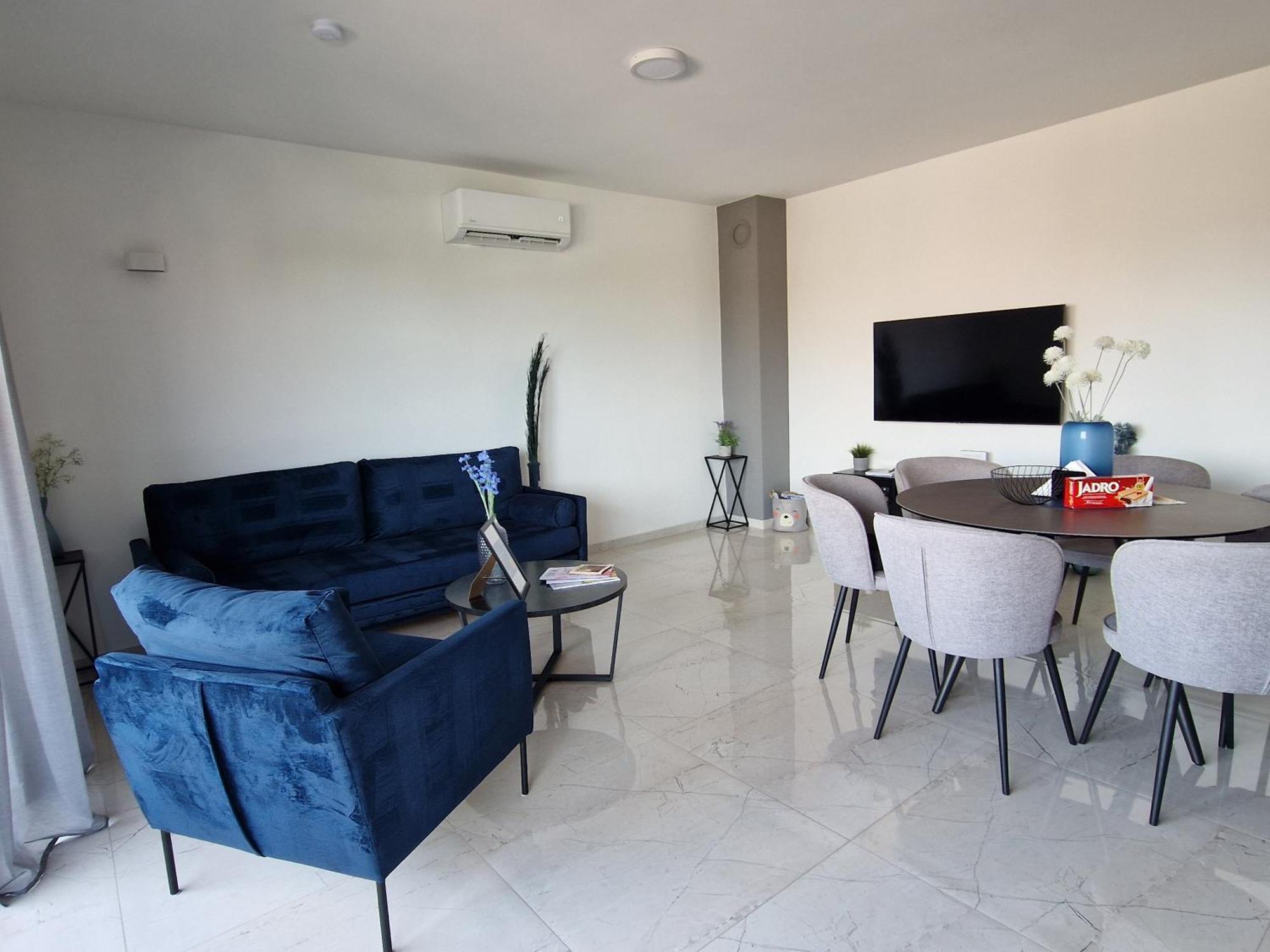 Deluxe Apartment Mila Нин Екстериор снимка